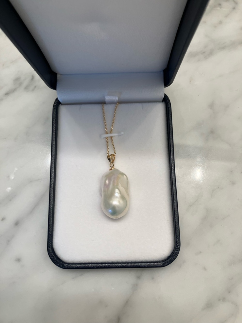 Huge Iridescent Baroque Pearl Pendant Necklace - Picture 3 of 5